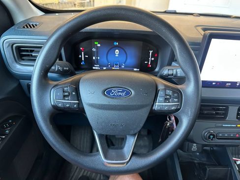 Used 2025 Ford Maverick XL w/ Equipment Group 101A AWD/4WD image 2