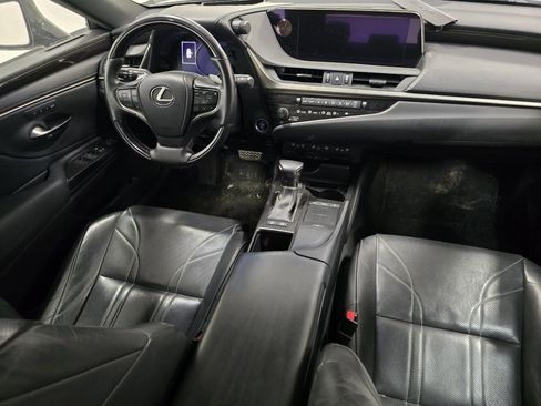 Used 2019 Lexus ES 300h w/ Accessory Package 2 image 21