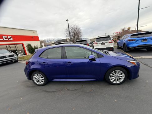 Used 2024 Toyota Corolla SE image 3
