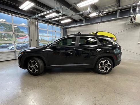 Used 2022 Hyundai Tucson SEL w/ Convenience Package FWD image 2