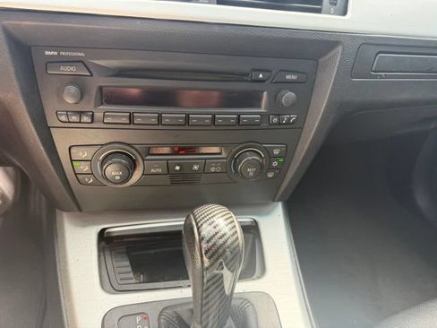 Used 2006 BMW 330i Sedan RWD image 14