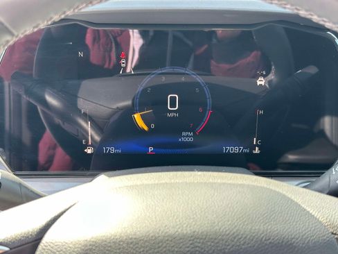 Used 2024 Chevrolet Trax LT w/ Driver Confidence Package image 20