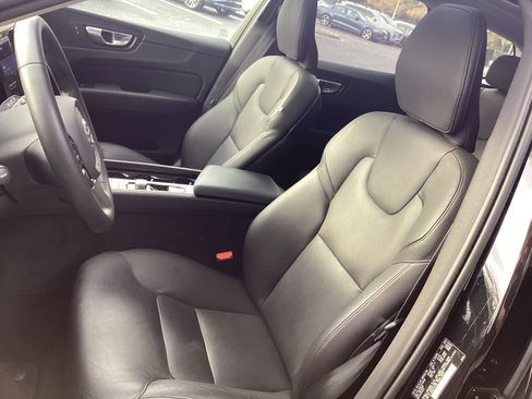 Certified 2023 Volvo XC60 B5 Plus w/ Climate Package image 16