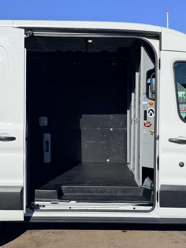Used 2017 Ford Transit 150 130 Medium Roof RWD image 11