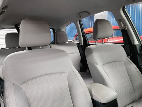 Used 2014 Subaru Forester 2.5i image 14