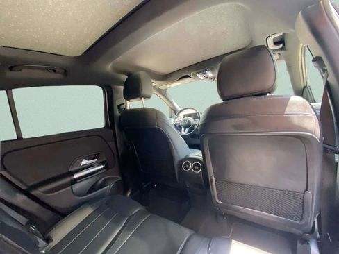 Used 2021 Mercedes-Benz GLA 250 4MATIC image 15