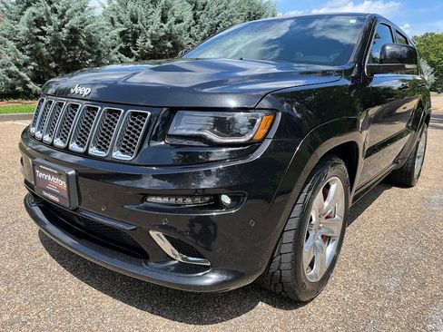 Used 2015 Jeep Grand Cherokee SRT AWD/4WD image 33