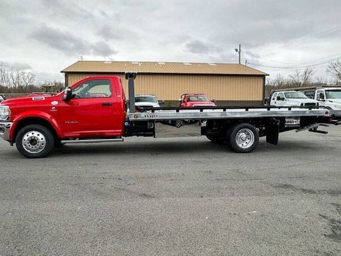 Used 2024 RAM 5500 SLT w/ Quick Order Package 2YG SLT AWD/4WD image 6