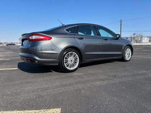 Used 2016 Ford Fusion SE w/ Equipment Group 202A image 22