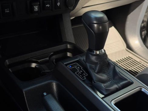 Certified 2023 Toyota Tacoma TRD Off-Road AWD/4WD image 22