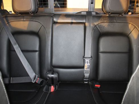 Used 2016 GMC Canyon SLT w/ Driver Alert Package image 12