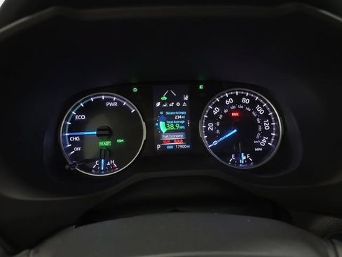 Certified 2021 Toyota RAV4 XLE w/ XLE Grade Weather Package AWD/4WD image 16