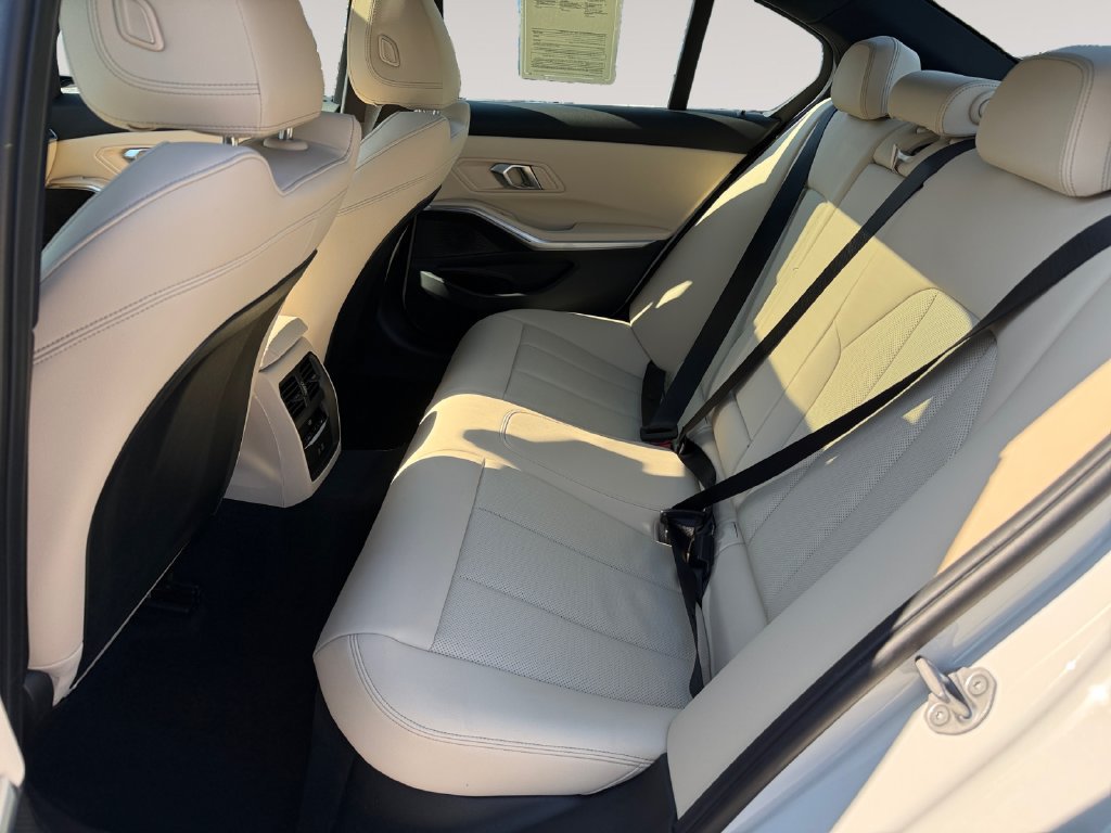 Certified 2024 BMW 330i xDrive Sedan w/ Premium Package AWD/4WD image 13