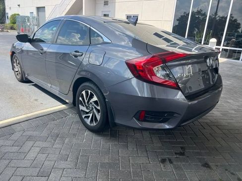 Certified 2017 Honda Civic EX image 4