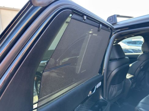 Used 2024 Hyundai Palisade Calligraphy image 25