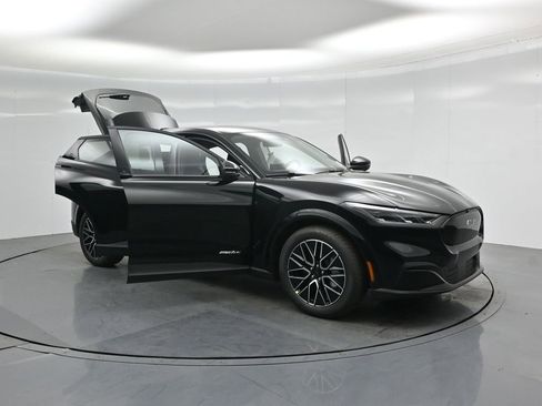 New 2026 Ford Mustang Mach-E Premium w/ Technology Package image 32