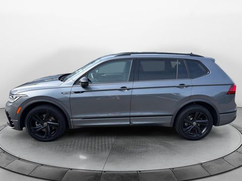 Used 2024 Volkswagen Tiguan SE R-Line FWD image 4
