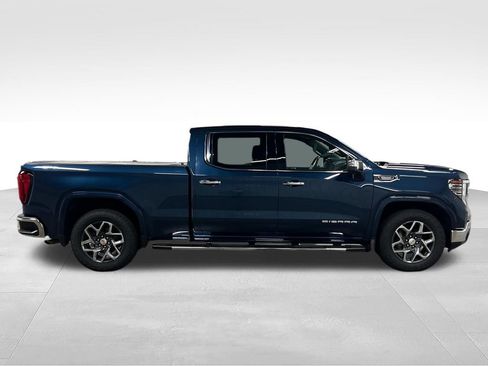 Certified 2022 GMC Sierra 1500 SLT w/ SLT Premium Plus Package AWD/4WD image 2