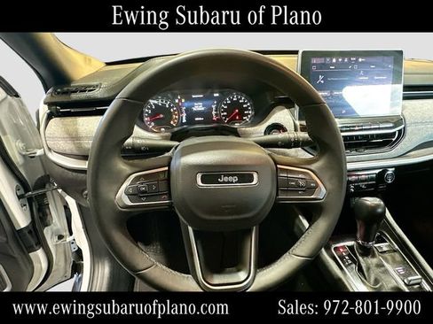 Used 2024 Jeep Compass Latitude AWD/4WD image 11