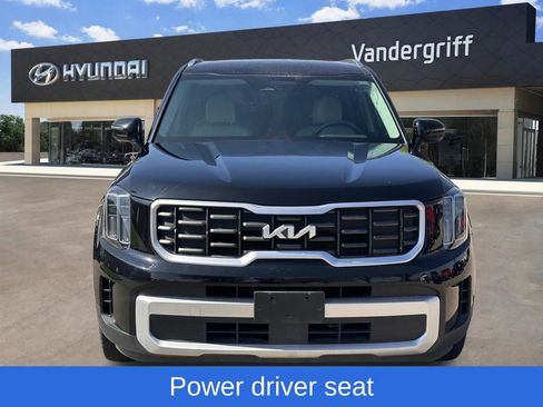 Used 2023 Kia Telluride S image 3