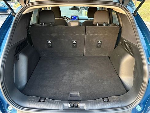 Used 2020 Ford Escape SE image 25