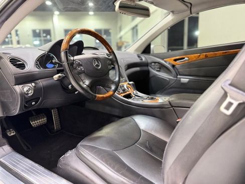 Used 2008 Mercedes-Benz SL 550 w/ P1 Pkg image 16