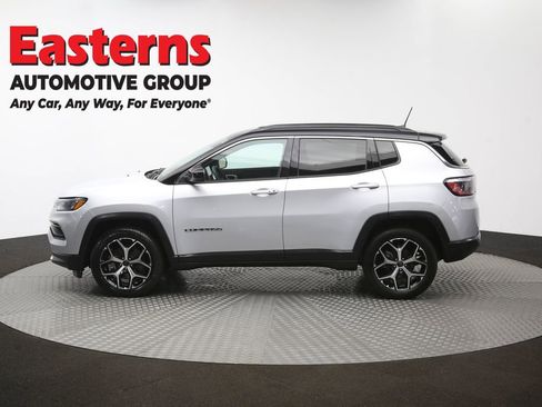 Used 2025 Jeep Compass Limited AWD/4WD image 60