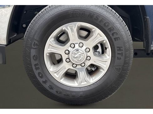 Used 2024 RAM 2500 Big Horn w/ Bed Utility Group image 10