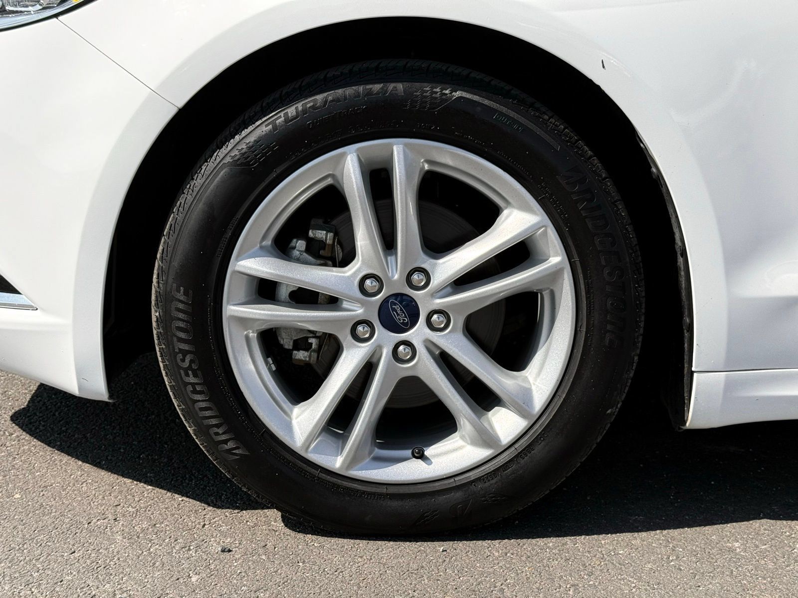 Used 2018 Ford Fusion SE w/ Equipment Group 602A FWD image 10