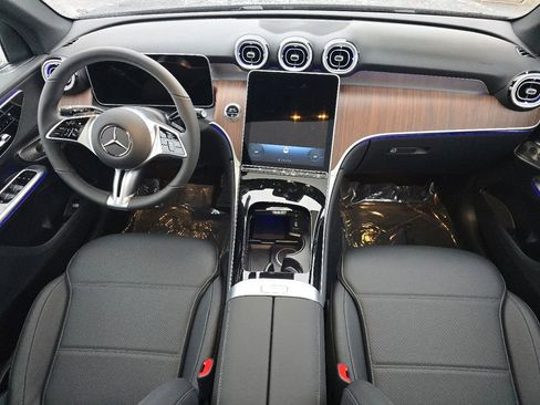 New 2026 Mercedes-Benz GLC 300 4MATIC image 23