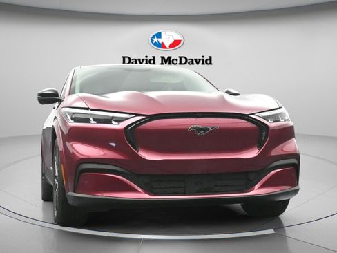 Used 2025 Ford Mustang Mach-E Premium RWD image 27
