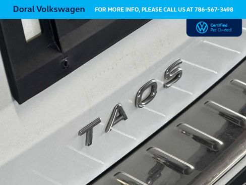 Used 2022 Volkswagen Taos SE FWD image 10