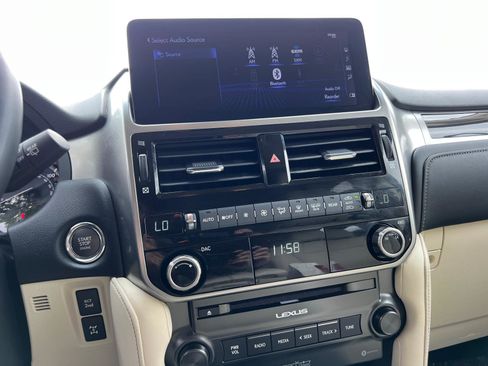 Certified 2023 Lexus GX 460 Premium w/ Premium Plus Package AWD/4WD image 28