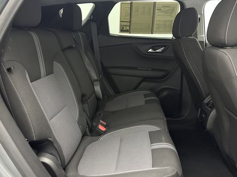 Used 2025 Chevrolet Blazer LT image 30