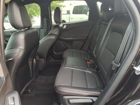 Certified 2024 Ford Escape ST-Line w/ Tech Pack #1 AWD/4WD image 9