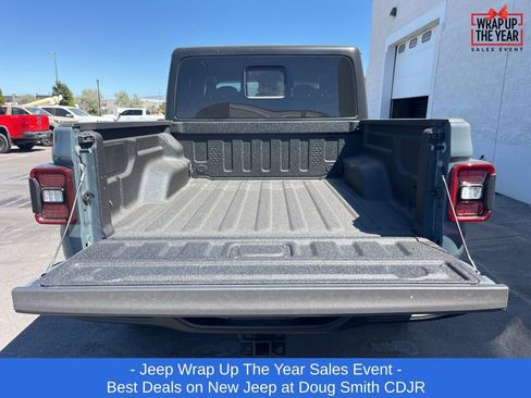 New 2025 Jeep Gladiator Rubicon w/ Convenience Group image 30