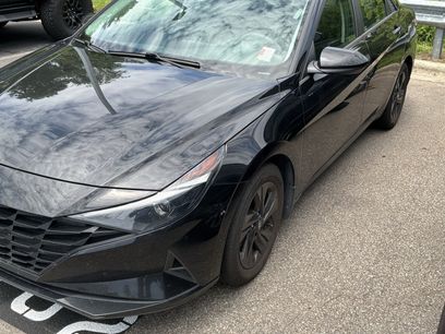 Used 2023 Hyundai Elantra SEL