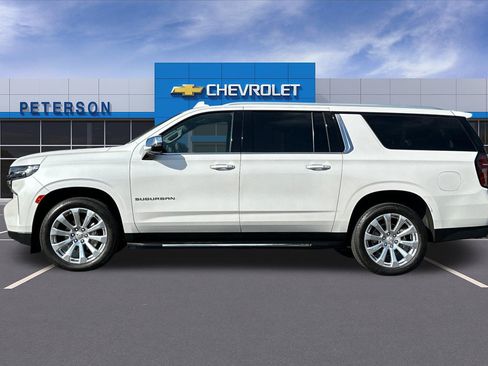 Used 2023 Chevrolet Suburban Premier w/ Max Trailering Package AWD/4WD image 7