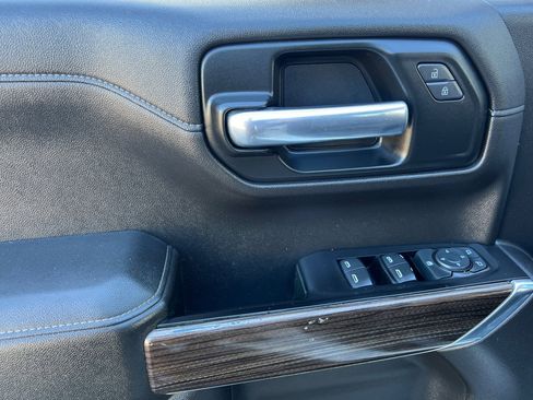 Used 2020 Chevrolet Silverado 1500 LT w/ All-Star Edition image 10