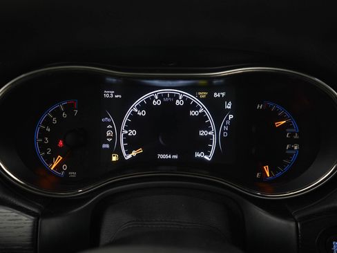 Used 2019 Jeep Grand Cherokee High Altitude AWD/4WD image 24