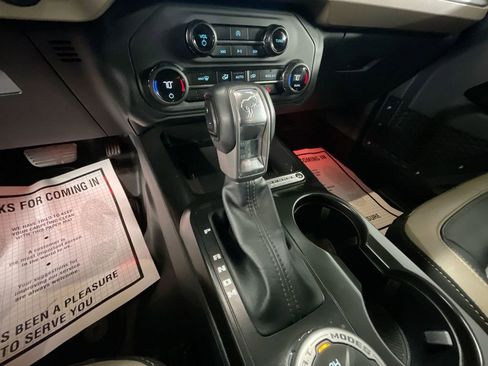 Used 2025 Ford Bronco Big Bend image 16