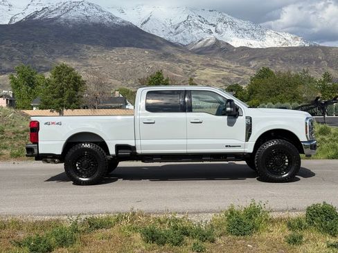 Used 2025 Ford F350 Lariat AWD/4WD image 8