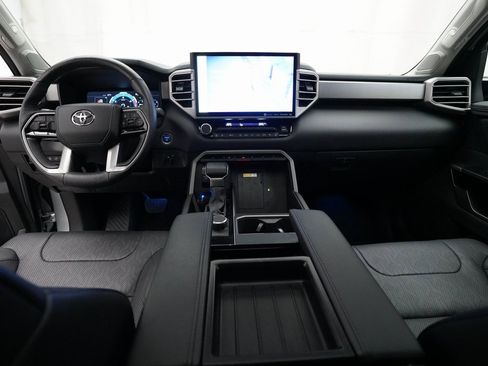 Used 2024 Toyota Tundra Limited image 5