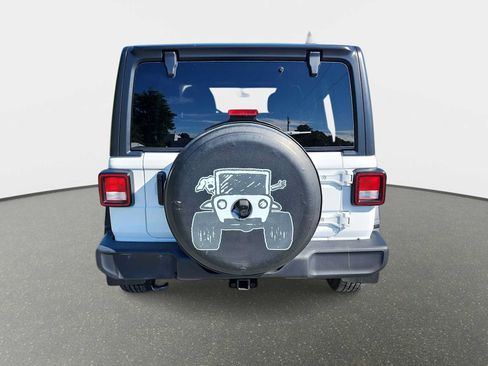Used 2022 Jeep Wrangler Unlimited Sport AWD/4WD image 17
