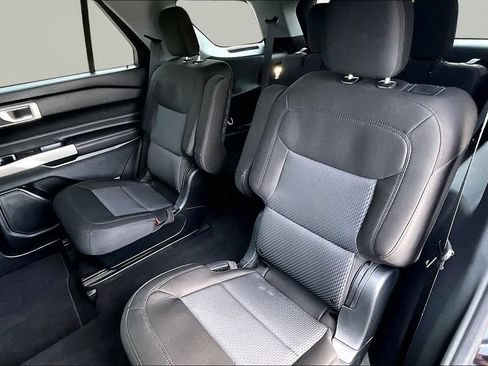 Certified 2024 Ford Explorer XLT AWD/4WD image 26