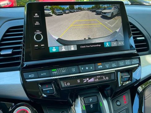 New 2026 Honda Odyssey Touring image 26