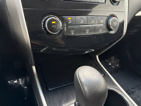 Used 2013 Nissan Altima 2.5 S FWD image 23