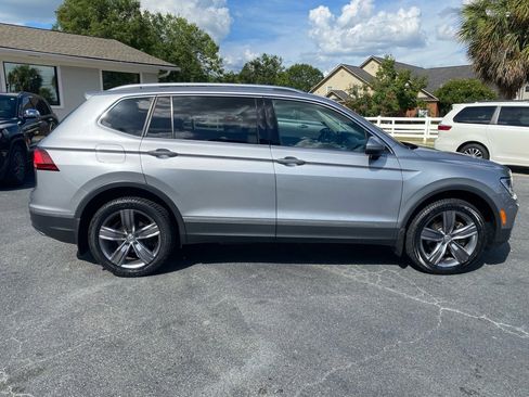 Used 2020 Volkswagen Tiguan SEL image 6