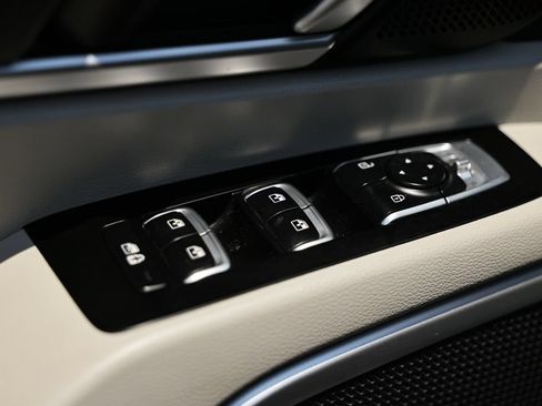 Used 2021 Kia Telluride S AWD/4WD image 16