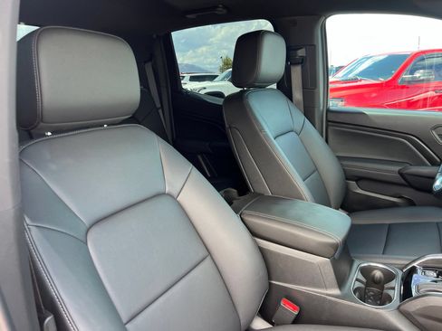 Used 2025 GMC Canyon Elevation w/ Convenience Package AWD/4WD image 21
